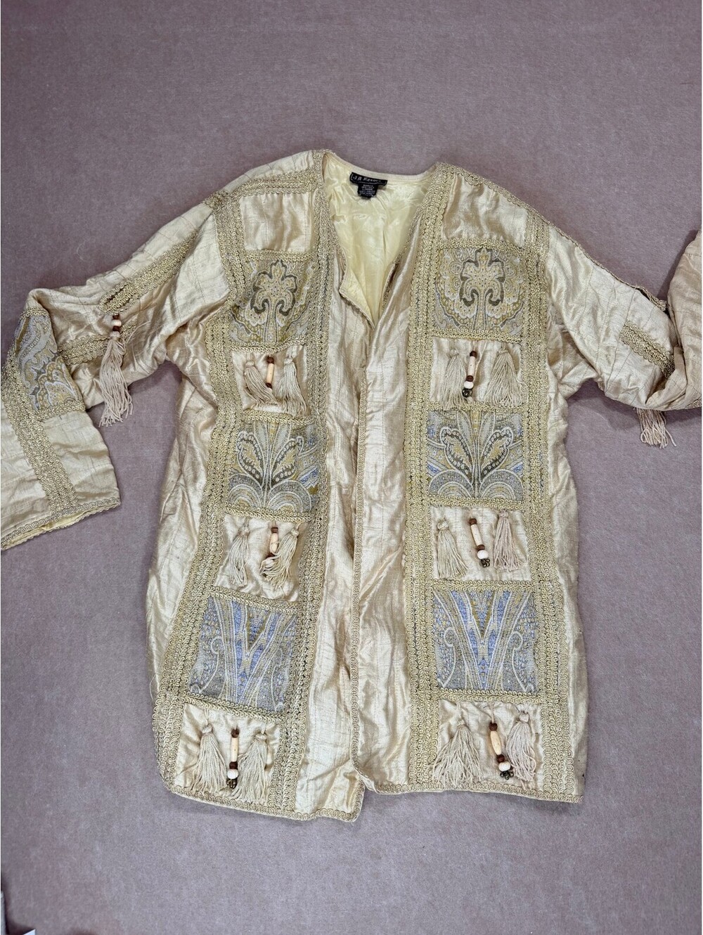 Vintage J.R. Resort ornate silk kimono jacket with tassel trim size S